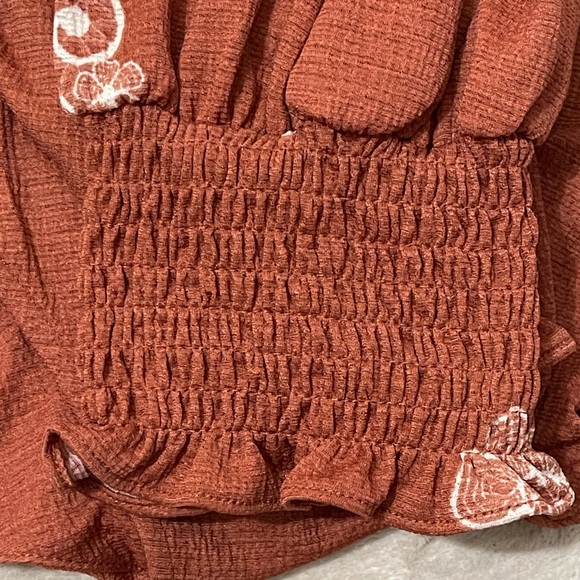 LuLaRoe Josey Smocked Cuff Blouse size 3 XL NWT - Picture 7 of 8